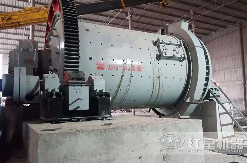 棒磨機(jī)現(xiàn)場(chǎng) 棒磨機(jī)現(xiàn)場(chǎng)