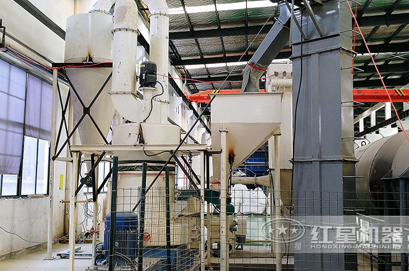 超細(xì)磨粉機(jī)現(xiàn)場(chǎng) 超細(xì)磨粉機(jī)現(xiàn)場(chǎng)