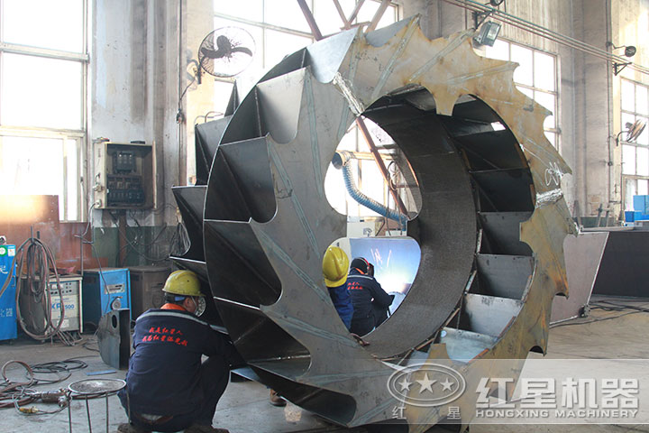 水洗砂機(jī)器生產(chǎn)車間